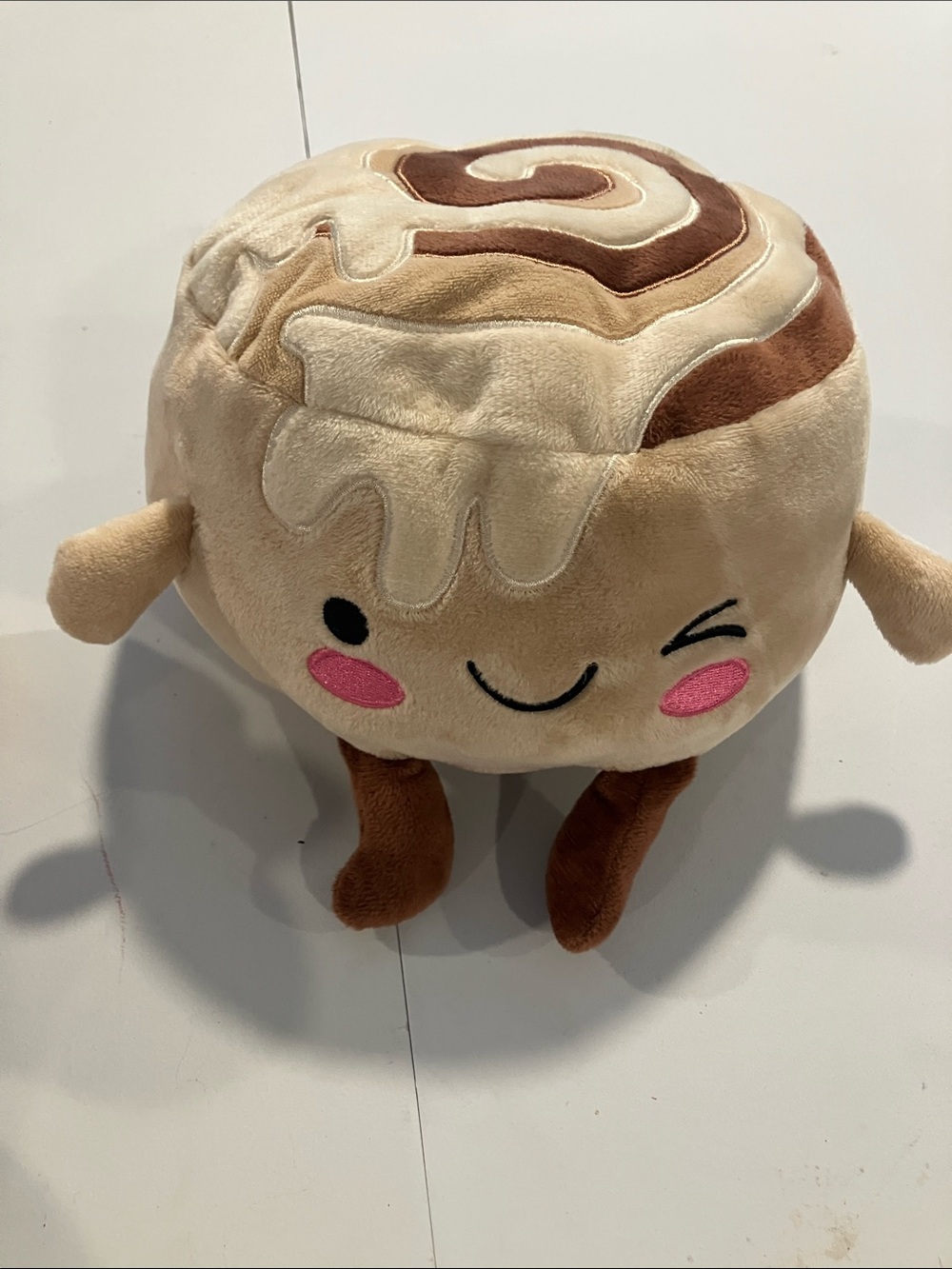 Kawaii Cinnamon Roll Plush Toy - Beige & Brown